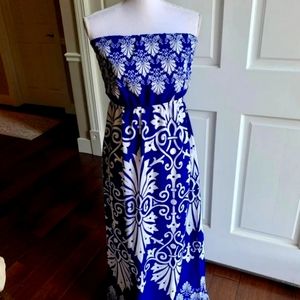 Peach Love CA Blue & White Maxi Dress